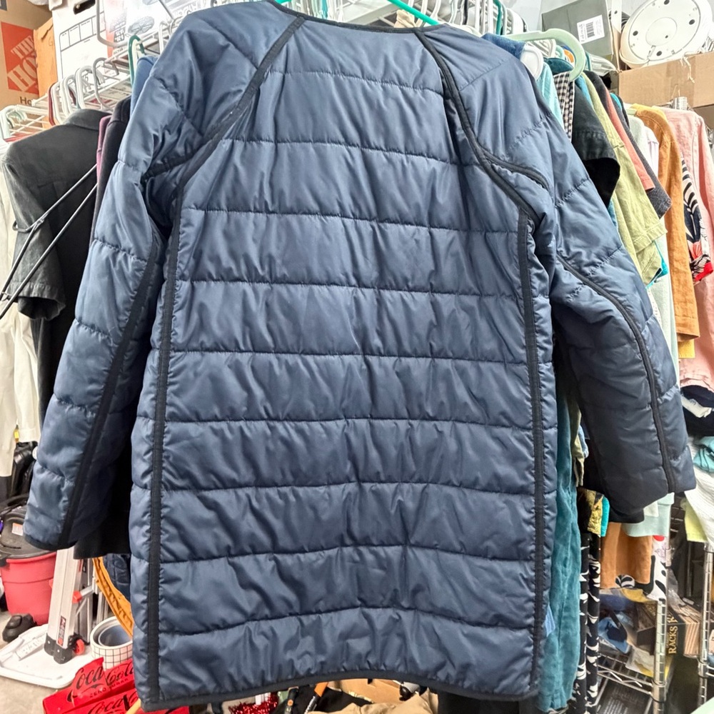 J.Crew reversible puffer jacket in Liberty® floral with eco-friendly PrimaLoft® - Picture 6 of 6